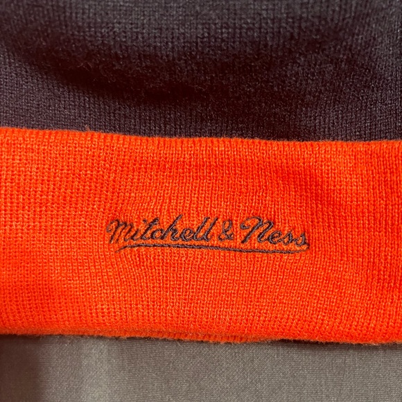 Mitchell & Ness CINCINNATI BENGALS Vtg Retro POM POM Beanie Hat Sold Out - Picture 2 of 6